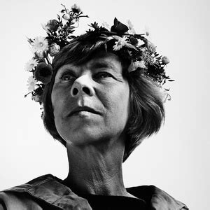 Tove jansson is without a doubt one of the best finnish artists of all time and also the most widely read finnish author abroad. Tove JANSSON - Dictionnaire créatrices