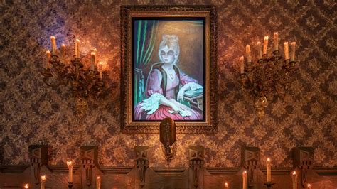 Disney Considering Removing Hanging Corpse From Stretching Room Scene In The Haunted Mansion