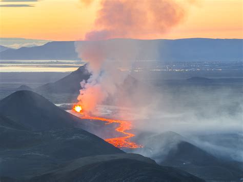 Iceland Volcano Lava Eruption Litli Hr Tur Reykjanes Flickr