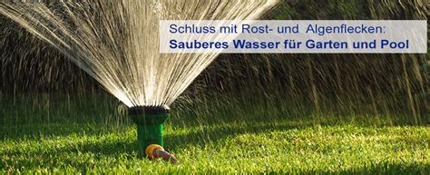 Eine fotografie aus dem firmenarchiv zeigt eine szene aus dem jahr 1967: Wasserfilter für Garten und Pool