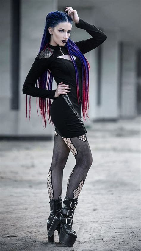 Dark Fashion Gothic Fashion Goth Model Rocker Girl Goth Look