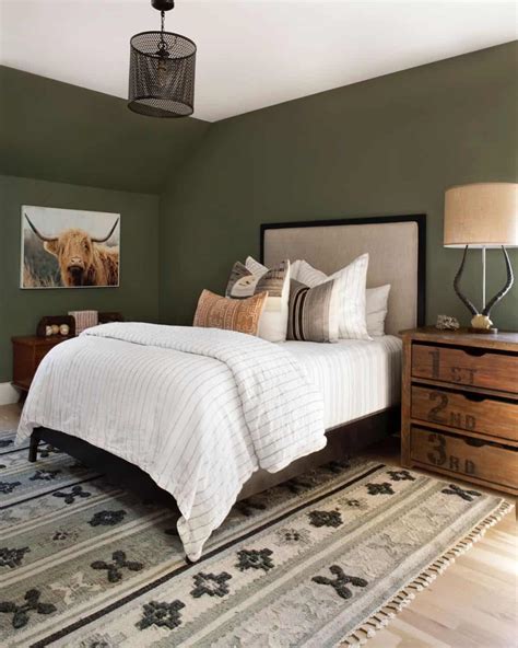 Farmhouse Bedroom With Sage Green Wall Soul And Lane
