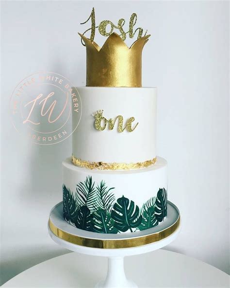 I new from the early stages of planning luke's first birthday/cake smash that it had to be a wild one theme inspired from the book where. King of the Jungle 1st Birthday Cake #goldcrowncake ...