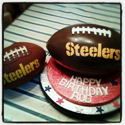 Also includes an american football perfect for creating additional cake and craft decorations. American Football birthday cake