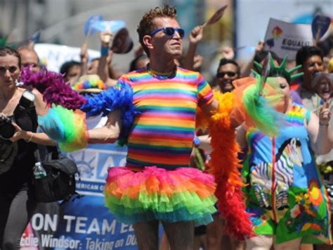 Gay Pride Parades Meer
