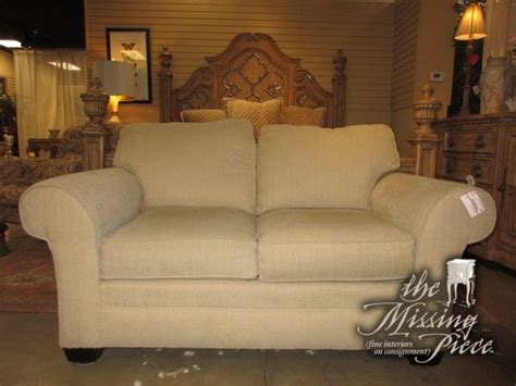 Broyhill Loveseat In A Neutral Cream Colored Upholstery Simple