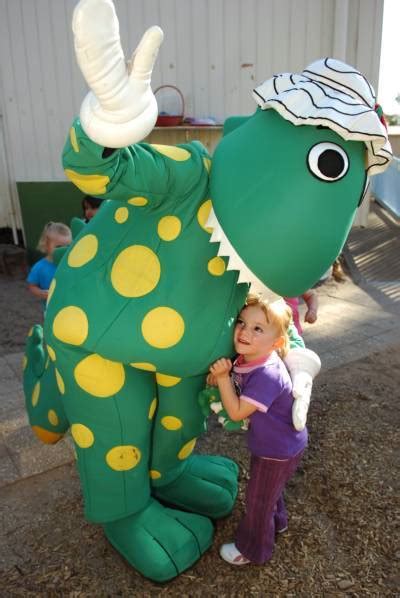 Dorothy Dances A Jig Bendigo Advertiser Bendigo Vic