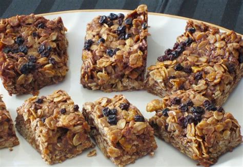 Chicken, onion, yogurt, cheese, milk, beef, banana, carrot, cherry, lamb. Chocolate Honey Oat Bars - My Favourite Pastime