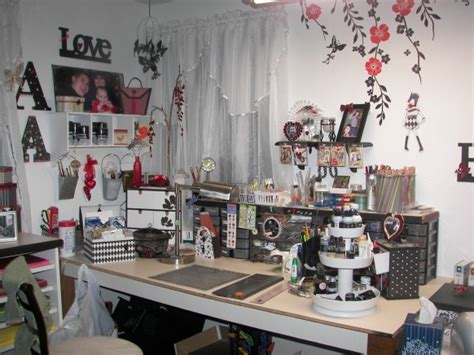 Whether it's your first semester in college or the beginning of your senior year, these diy ideas are sure to spruce up your room! five sixteenths blog: Dorm Dec Wednesdays: Outstanding ...