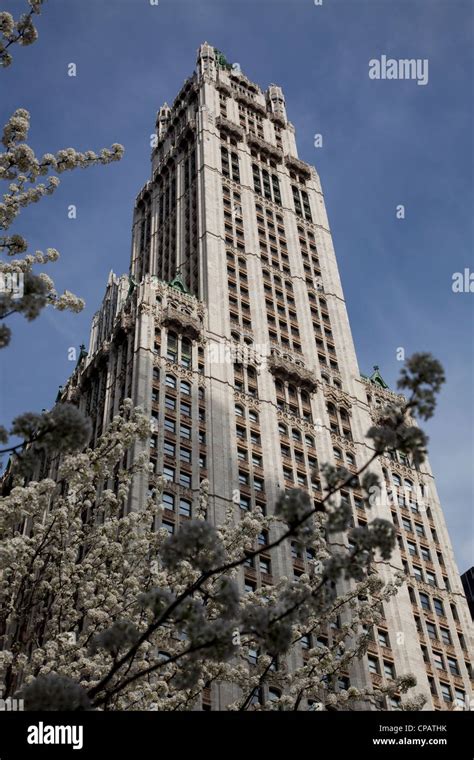 Woolworth Building Designed By Cass Gilbert At 233 Broadway In Lower