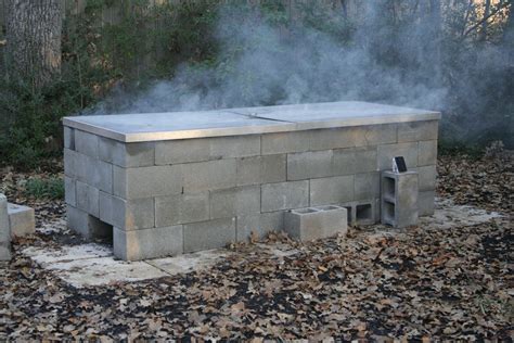 Block fire pit and it's privileges: Anatomy of a cinder-block pit - Texas Barbecue