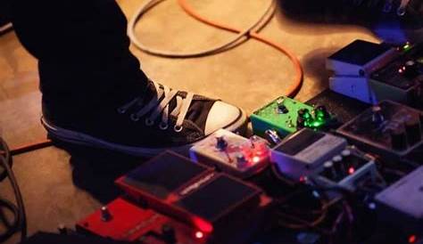 How to Power Multiple Guitar Pedals: The Easiest Method