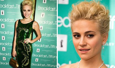Breakfast At Tiffanys Pixie Lott Gets Naked On West End Stage