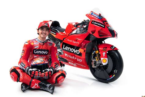 Diumumkannya francesco bagnaia bergabung ke tim ducati untuk motogp 2021, diresmikan juga susunan pembalap di tim satelit ducati, pramc racing. 2021 Team Ducati Lenovo MotoGP - DaiDeGas Forum