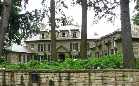 From the back yard and front. File:Ertz House - Lake Oswego Oregon.jpg - Wikimedia Commons