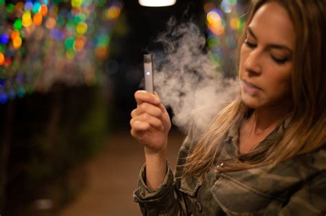 teen vaping what you need to know ecigclopedia