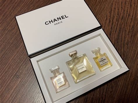 Top V Chanel Mademoiselle Perfume Gift Set M I Nh T Du H C Akina