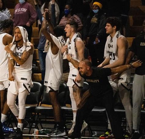 Wmu Mens Basketball On Two Game Win Streak After Overtime Victory