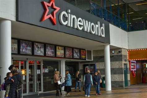 Cineworld Is To Shut Down Its Movie Theatres In The Uk And Us This