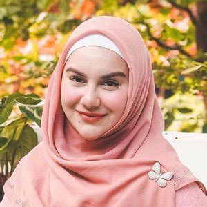 (tiktok/@aishtvofficial) video irish bella ini viral di tiktok hingga ditonton lebih dari 6 juta kali dan mendapat ribuan komentar. Irish Bella: Berita, Foto, Video, Lirik Lagu, Profil & Bio ...
