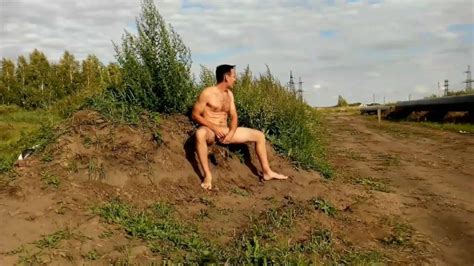 Walking Nude Outdoors And Jerk Off Pornhub Com