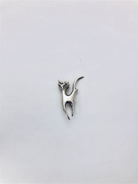 Sterling Silver Cat Pin Brooch
