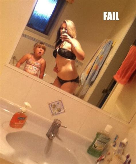 Mom Takes Bikini Selfie In Bathroom Babe Girls Face Priceless Parenting Fail Hilarious