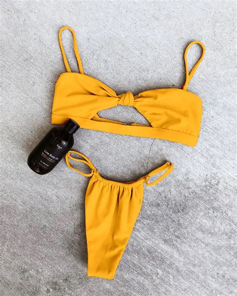 2019 Summer Keyhole Bathing Suit Sexy Open Crotch Swimsuits Trimmer Swimwear Striped Twist Micro