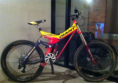 Looking At Selling Giant Atx Team Dh Replica Retrobike