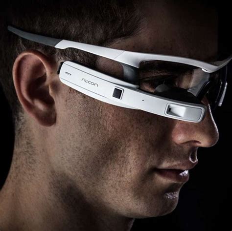 为运动爱好者设计，recon Jet 运动智能眼镜正式亮相 Fit 理想生活实验室旗下时尚媒体 Smart Glasses