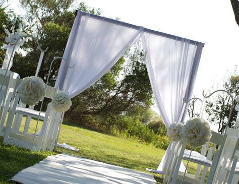 Beautiful Wooden Arches For Weddings With Square Arch In White Theme