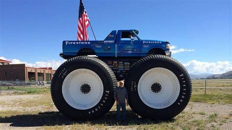 The Biggest Monster Truck In The World Bigfoot 5 Youtube
