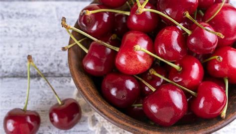 11 Reasons To Eat Cherries Cherry Fruits And Veggies Eat