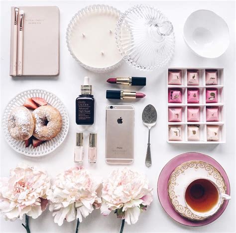 Miss Zeit Flat Lay Photography Flatlay Instagram