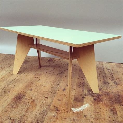 300 х 300 х 436 мм. Maple plywood table with Robin laminate made by Kerf ...