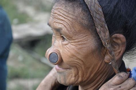 Nose Plugs Of The Apatani Women 10 Pics