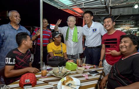 Menteri pengangkutan, datuk seri dr wee ka siong melahirkan rasa kesal dan dukacita masih lagi segelintir rakyat malaysia. 21 hari berkempen tamat tengah malam ini | Politik ...