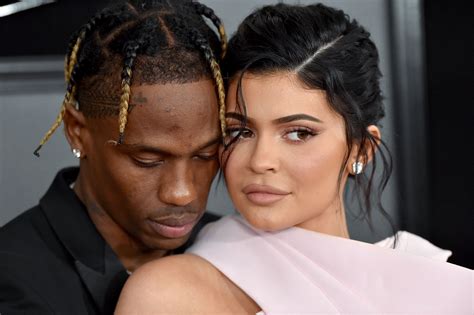 Kylie says she and travis are on great terms. days after the split made news, jenner addressed her relationship with scott on twitter. Kylie Jenner Takes Travis Scott To Coachella To Reconnect ...