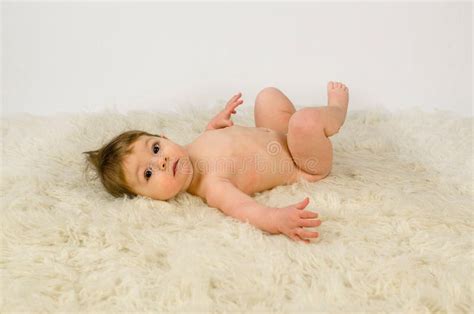 Neonata Adorabile Nuda Fotografia Stock Immagine Di Lane