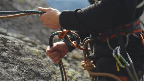 5 Best Rock Climbing Ropes Nov 2020 Bestreviews