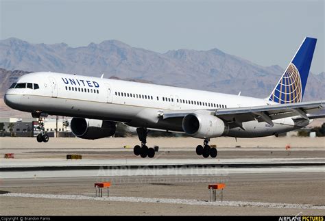N56859 United Airlines Boeing 757 300 At Las Vegas Mccarran Intl