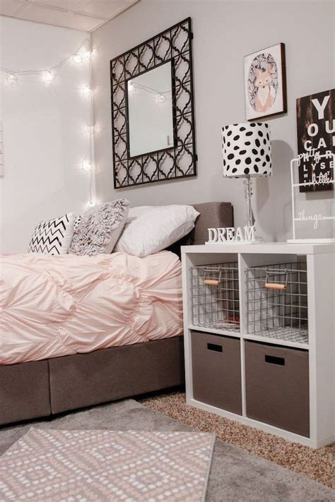 Perfect Small Bedroom Decorations 33 Sweetyhomee In 2021 Apartment