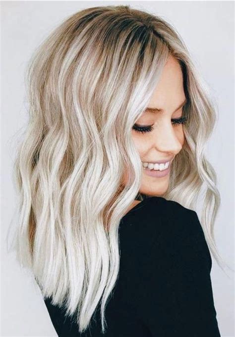 This decade's first big hair trends include looks at every length that can be tailored to your hair texture and personal style. Nouvelle collection balayage 2021 | Coiffure simple et facile