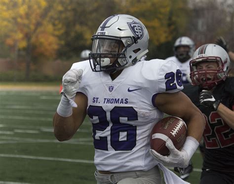 Tommies trounce Pipers with largest win in Caruso era - TommieMedia