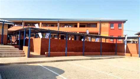 Gauteng Education Receives Over 500 000 Grade 1 And 8 Applications