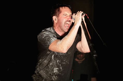 Nine inch nails, commonly abbreviated as nin and stylized as niи, is an american industrial rock band formed in 1988 in cleveland, ohio. Στον Trent Reznor δεν άρεσε καθόλου το πώς χρησιμοποίησε ...