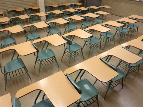 Looking for new ideas for how to set up student classroom desks? Free picture: school, classroom, empty desks