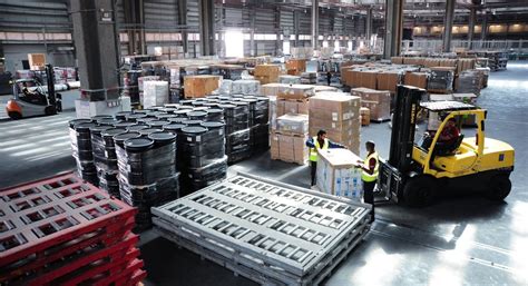 Dnata Handles Record Cargo Volumes At Dubai World Central