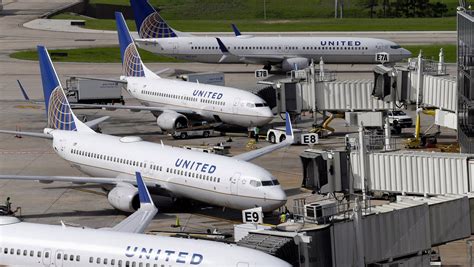 United Airlines To Offer Bumped Flyers Up To 10000 After Video Flap