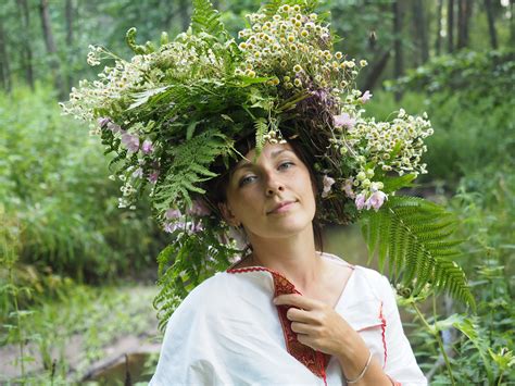 图片素材 性质 森林 厂 女孩 女人 肖像 模型 弹簧 青年 植物学 花园 特写 新娘 植物群 花卉 美容 林地 姿势 视图 拍照片 情绪 生活